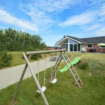 Awesome In Romo With Kitchen Holiday home Bolilmark